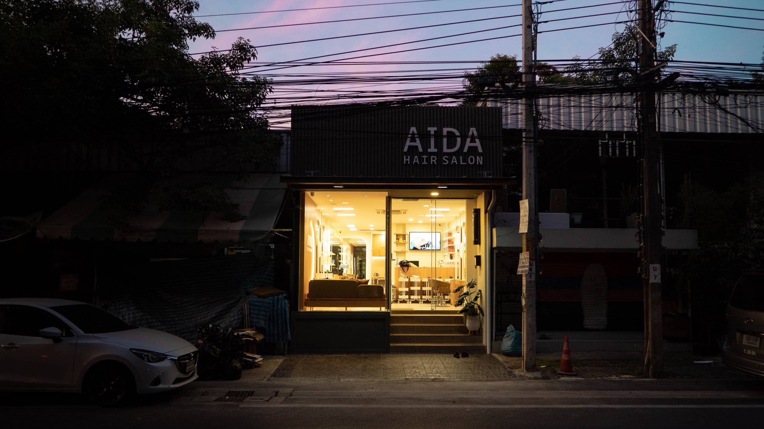 งานตกแต่งภายในเชิงพาณิชย์ Aida Hair Salon โดย OBJ Design & Build