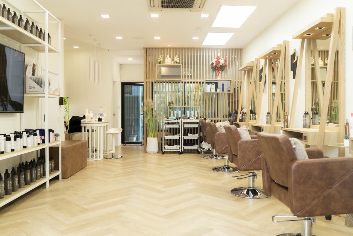 งานตกแต่งภายในเชิงพาณิชย์ AIDA SALON ภาพที่ 6 โดย OBJ Design & Build