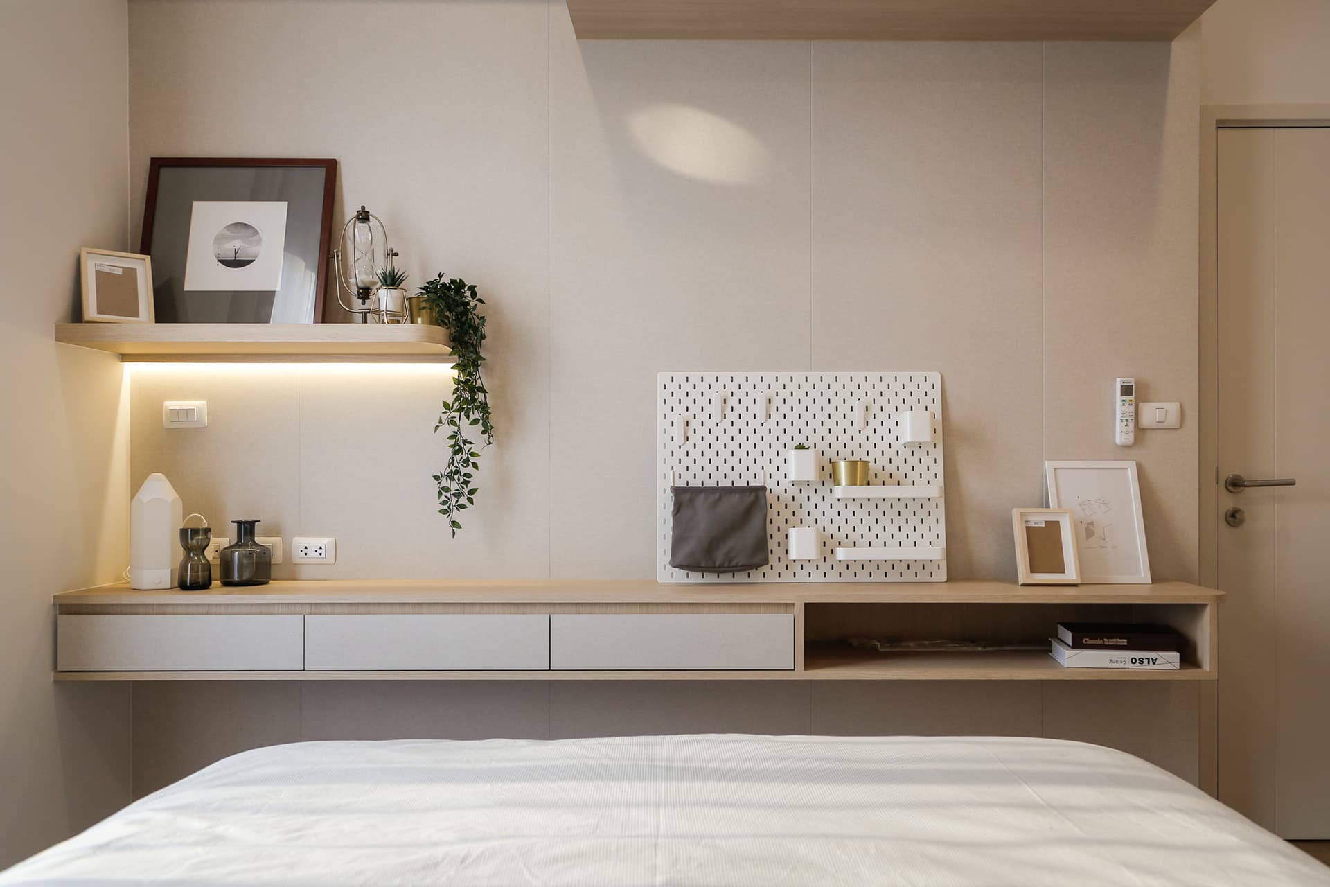 งานตกแต่งภายในที่พักอาศัย Airi Ratchaphruek โดย OBJ Design & Build