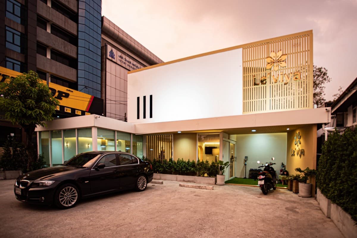 งานตกแต่งภายในเชิงพาณิชย์ LEVIYA RAMA 9 ภาพที่ 1 โดย OBJ Design & Build
