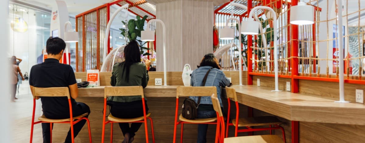 งานตกแต่งภายในเชิงพาณิชย์ TRUE CORPORATION โดย OBJ Design & Build