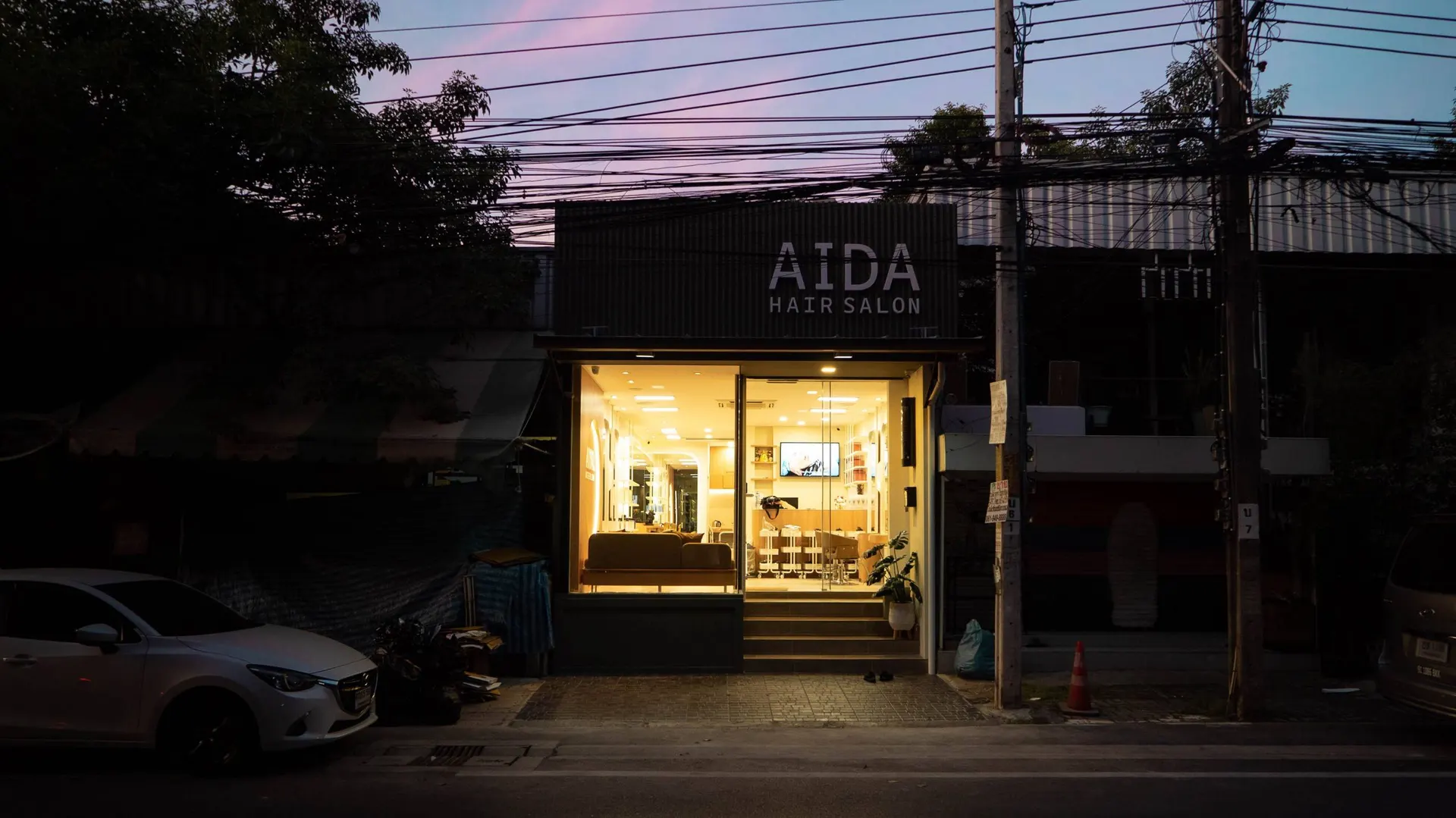 งานตกแต่งภายในเชิงพาณิชย์ Aida Hair Salon โดย OBJ Design & Build