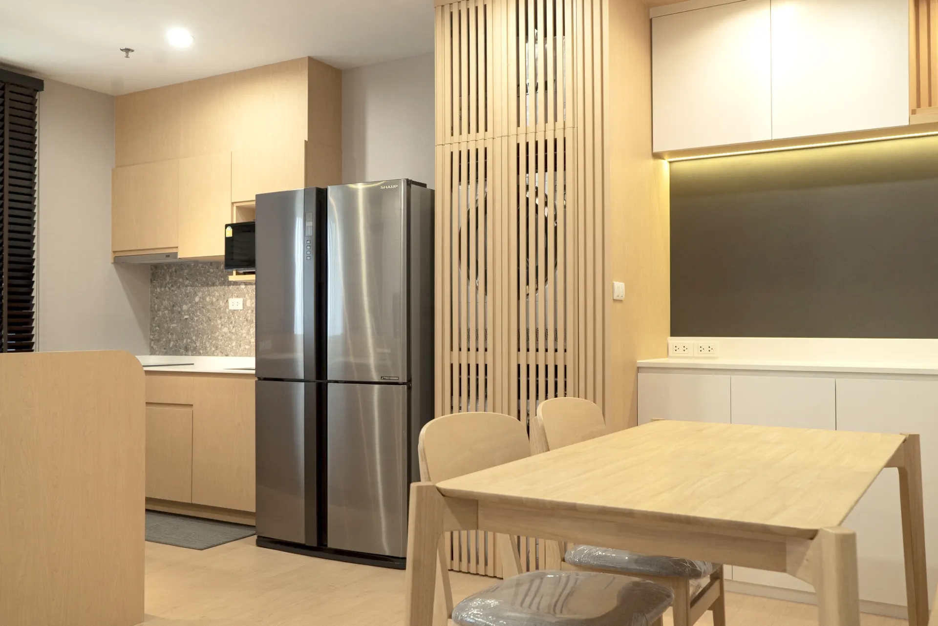งานตกแต่งภายในที่พักอาศัย Parkland Petchkasem 56 โดย OBJ Design & Build