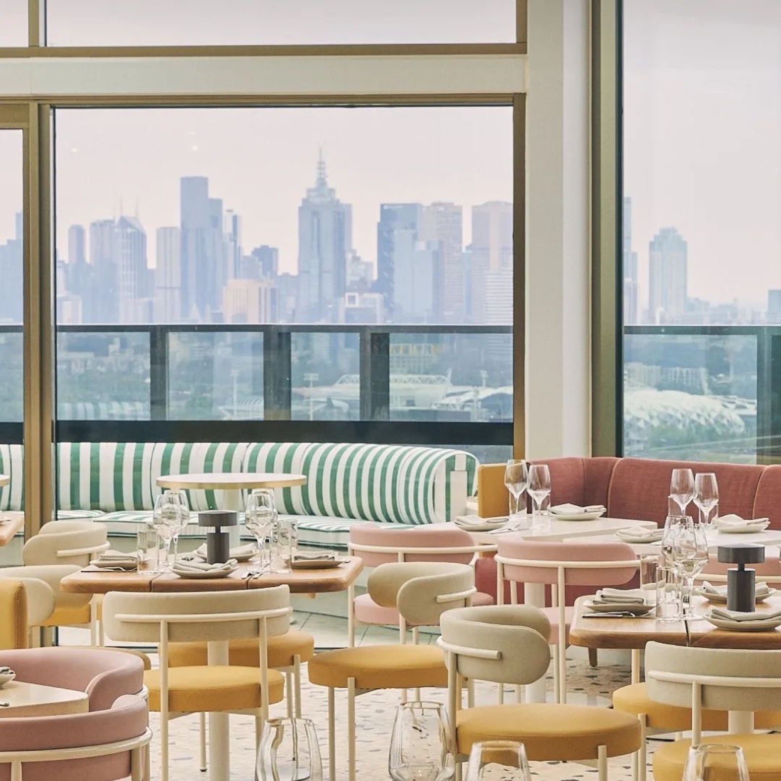 ตกแต่งร้านอาหาร ให้สวยงาม สร้างบรรยากาศที่ดี ตามคอนเซปร้านทุกแนว